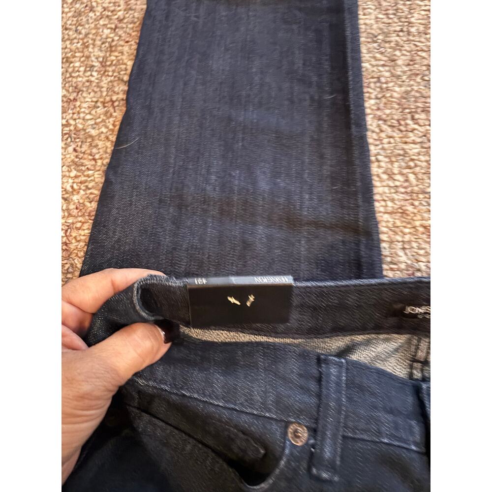 New with tags, Jones, New York dark wash size 4 Capri jeans